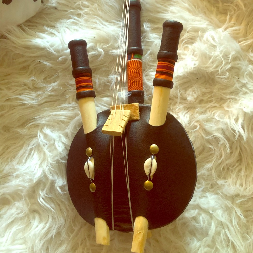 African instrumental souvenir
